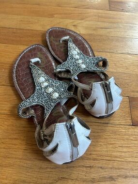 Sam Edelman White Beaded T-Strap Girls' Sandals